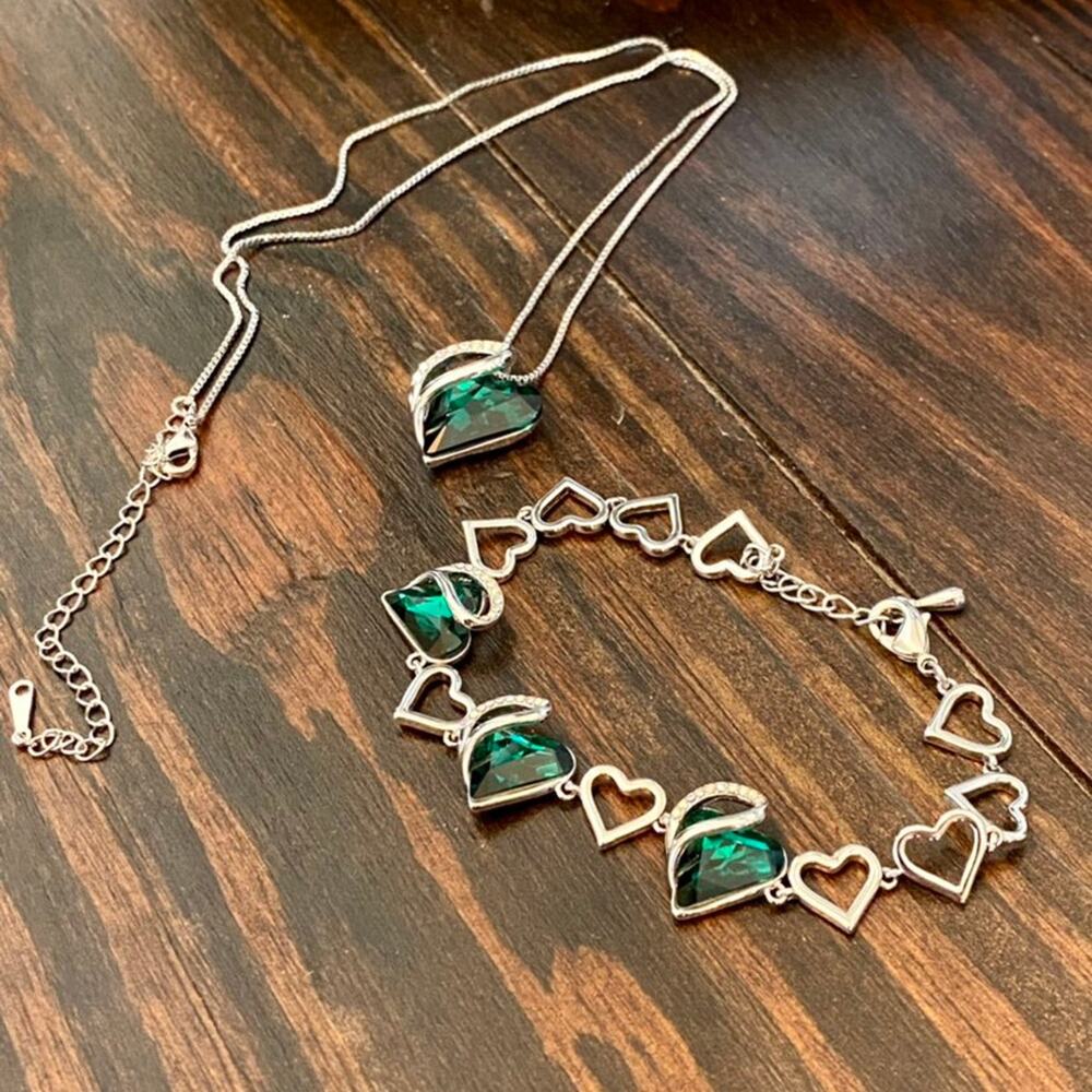 Leafael Infinity Heart Necklace & Bracelet, emerald color crystal, silver plated